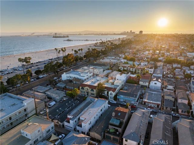 28 Argonne Avenue, Long Beach, CA 90803