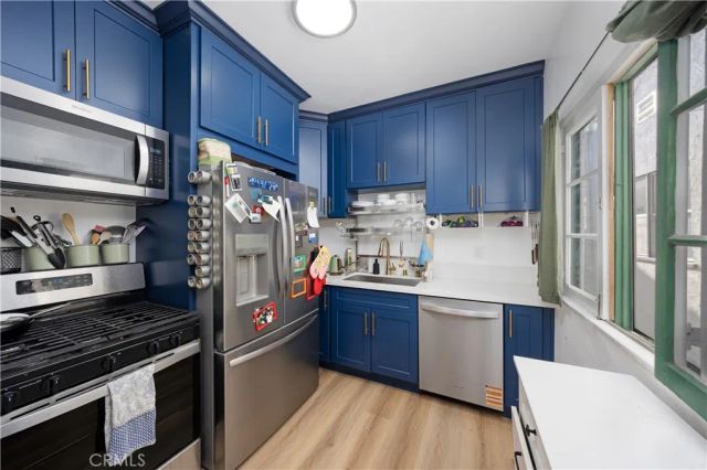 28 Argonne Avenue, Long Beach, CA 90803