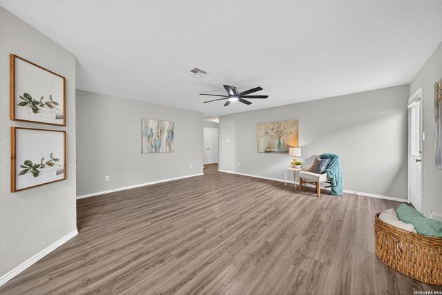 9811 Marbach Hill, San Antonio, TX 78245