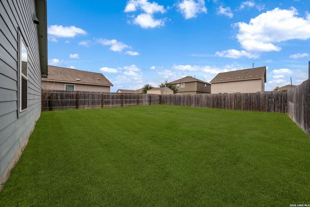 9811 Marbach Hill, San Antonio, TX 78245