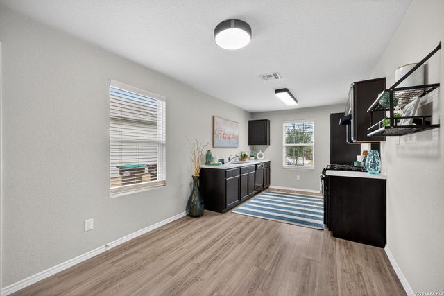 9811 Marbach Hill, San Antonio, TX 78245