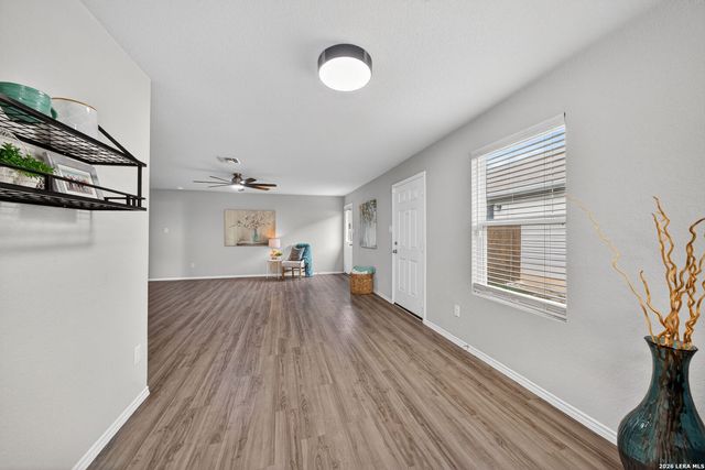 9811 Marbach Hill, San Antonio, TX 78245