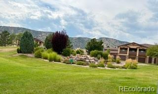 9836 W Freiburg Drive B, Littleton, CO 80127