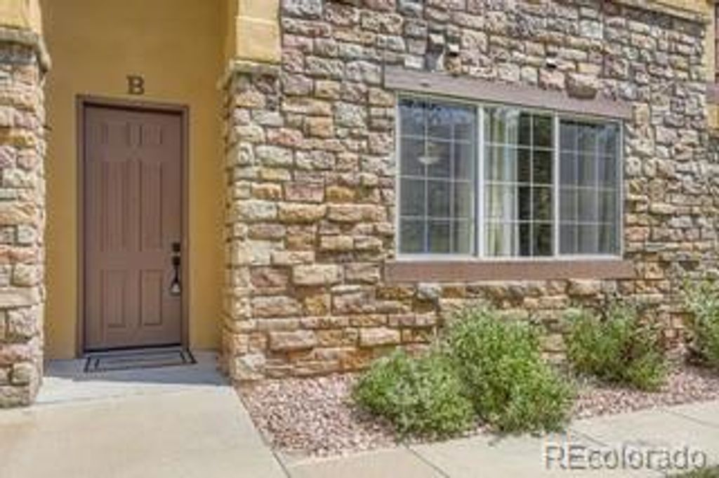 9836 W Freiburg Drive B, Littleton, CO 80127