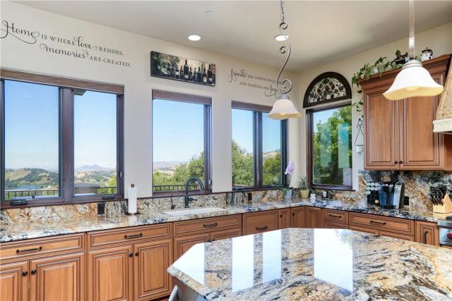 775 Avenida Alcola, Arroyo Grande, CA 93420