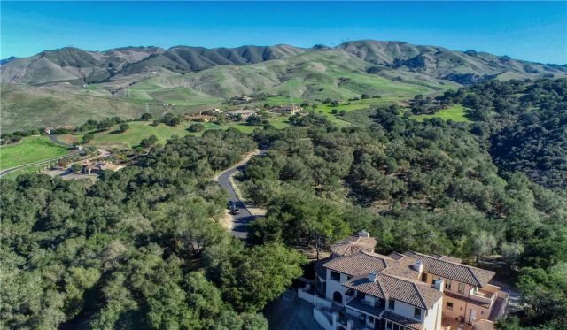 775 Avenida Alcola, Arroyo Grande, CA 93420