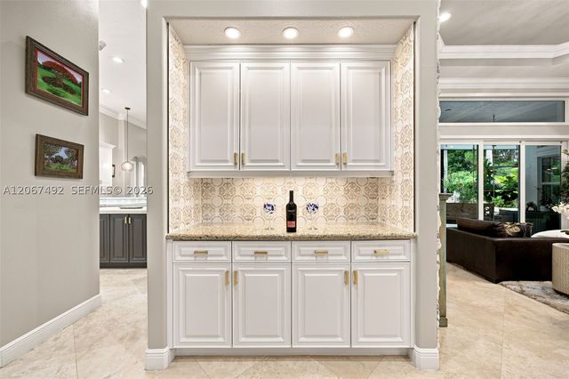 3829 Gulfstream Way, Davie, FL 33328