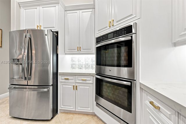 3829 Gulfstream Way, Davie, FL 33328