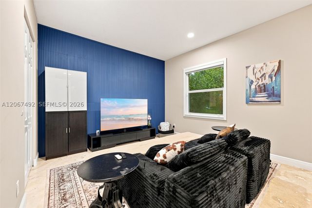 3829 Gulfstream Way, Davie, FL 33328