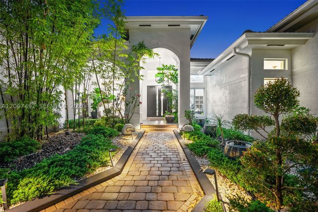 3829 Gulfstream Way, Davie, FL 33328