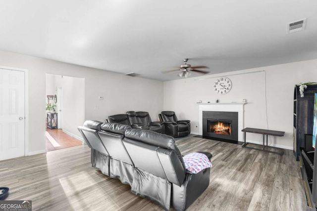 3686 Campbell Creek Circle, Snellville, GA 30039