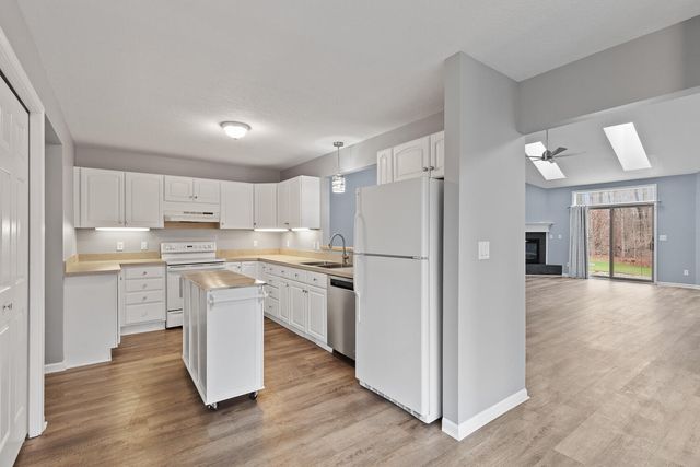 500 Richlyn Drive, Adrian, MI 49221