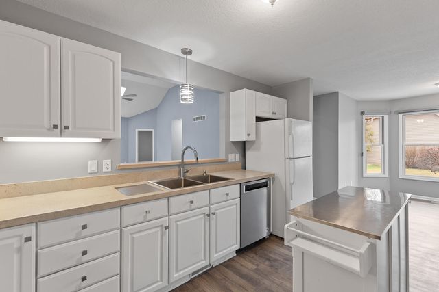 500 Richlyn Drive, Adrian, MI 49221