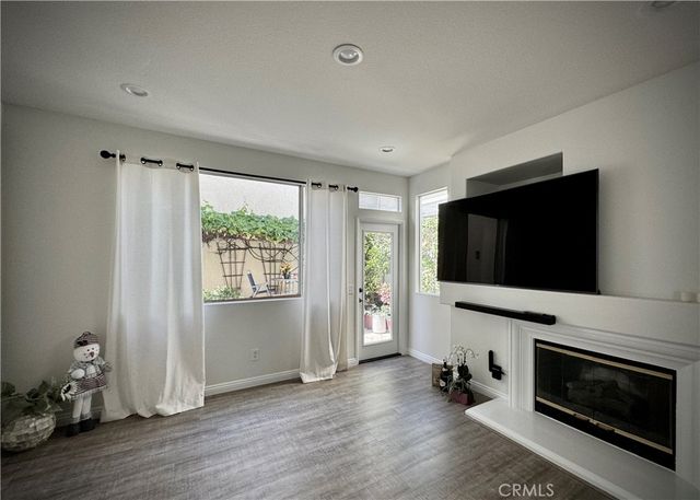 32 Melrose Drive, Mission Viejo, CA 92692