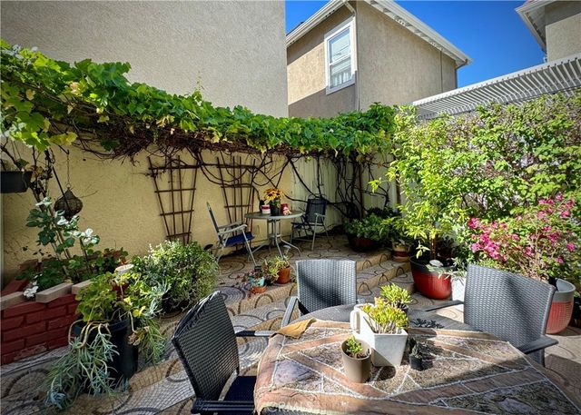 32 Melrose Drive, Mission Viejo, CA 92692