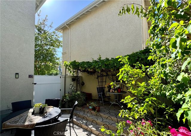 32 Melrose Drive, Mission Viejo, CA 92692