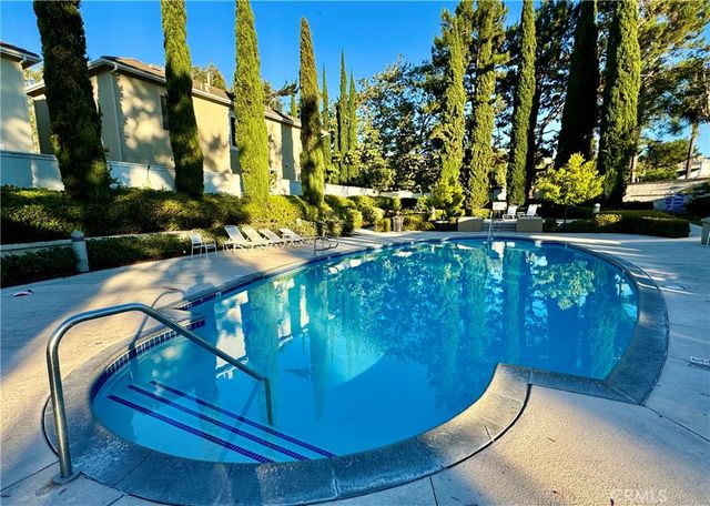 32 Melrose Drive, Mission Viejo, CA 92692