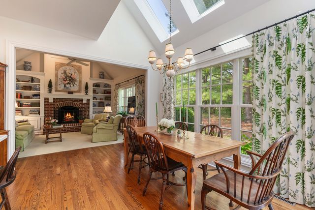 270 S South Shore Lane, Lake Forest, IL 60045