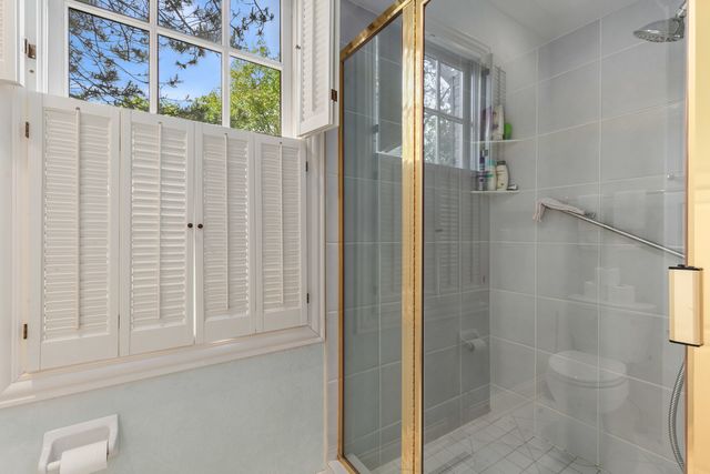 270 S South Shore Lane, Lake Forest, IL 60045