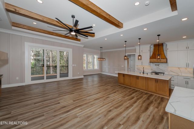 211 Chatuga Way, Loudon, TN 37774