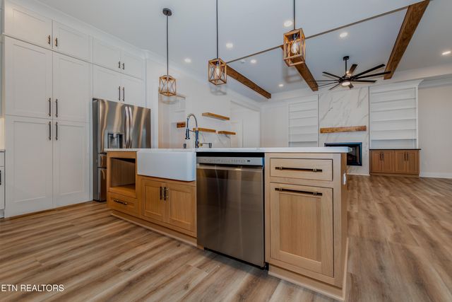 211 Chatuga Way, Loudon, TN 37774