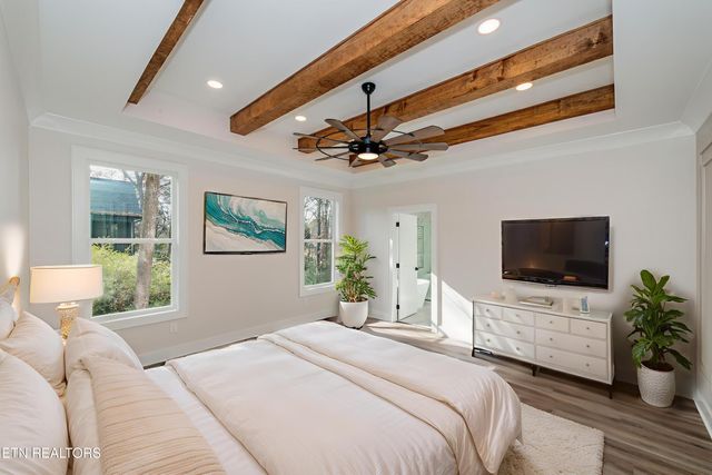 211 Chatuga Way, Loudon, TN 37774