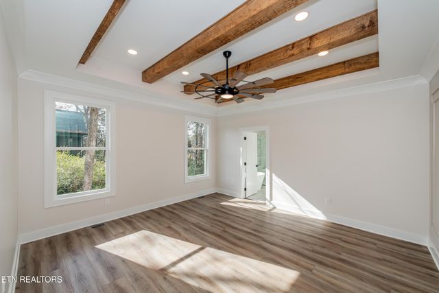 211 Chatuga Way, Loudon, TN 37774