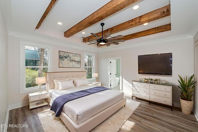 211 Chatuga Way, Loudon, TN 37774