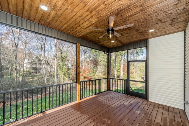 211 Chatuga Way, Loudon, TN 37774