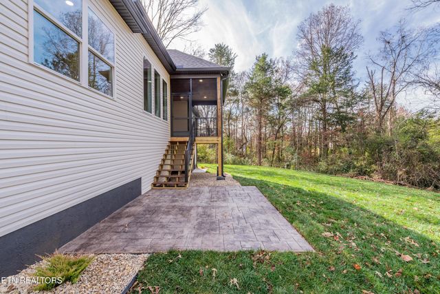 211 Chatuga Way, Loudon, TN 37774