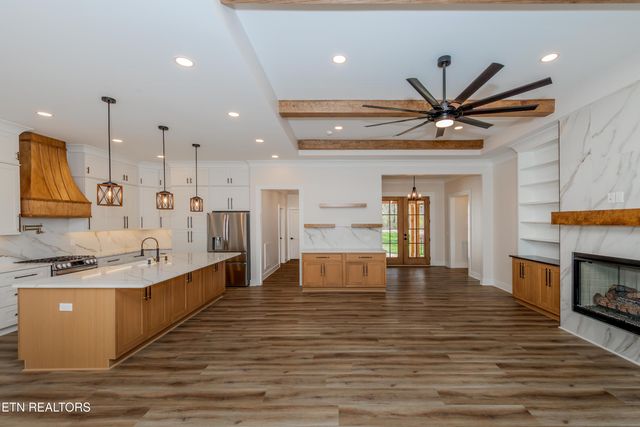 211 Chatuga Way, Loudon, TN 37774