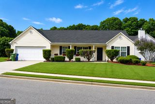 904 Meadow Walk Drive, Monroe, GA 30656