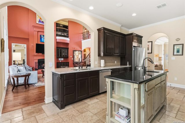 2027 Milan, San Antonio, TX 78258