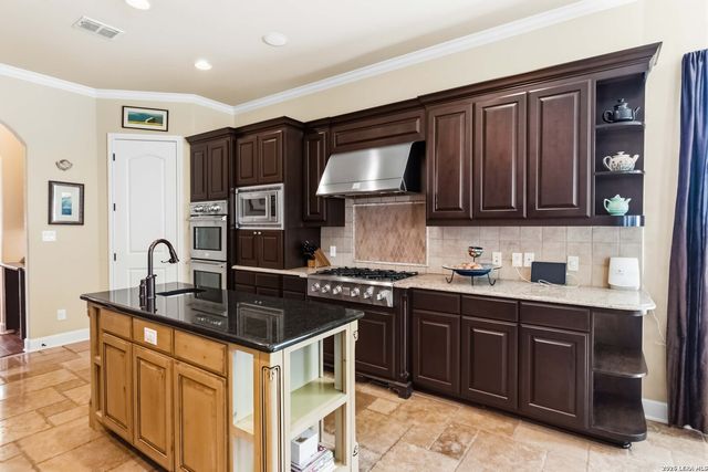 2027 Milan, San Antonio, TX 78258
