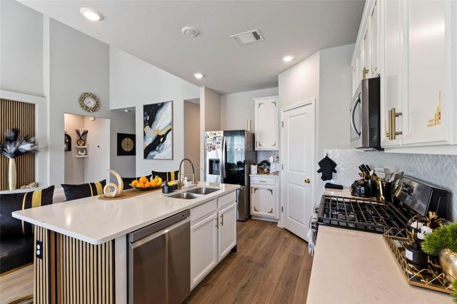 323 Windy Reed RD, Hutto, TX 78634