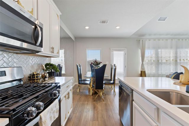 323 Windy Reed RD, Hutto, TX 78634