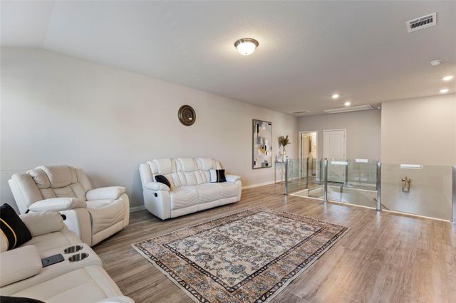 323 Windy Reed RD, Hutto, TX 78634