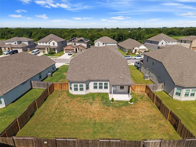 323 Windy Reed RD, Hutto, TX 78634