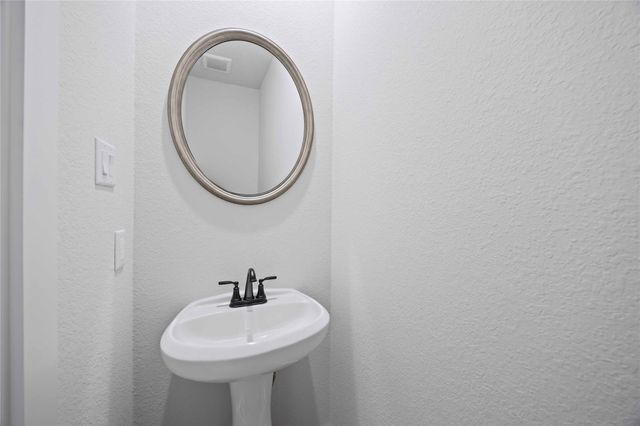 1137 Westfork Drive, Sealy, TX 77303