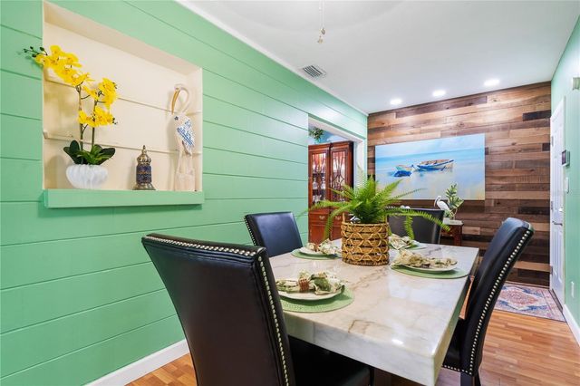3342 40TH STREET N, St Petersburg, FL 33713