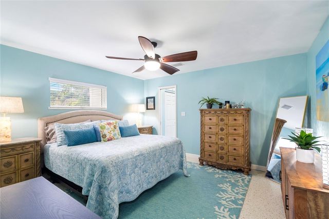 3342 40TH STREET N, St Petersburg, FL 33713
