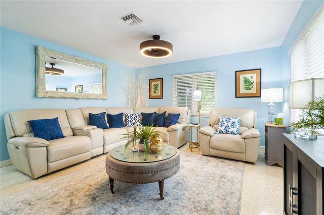 3342 40TH STREET N, St Petersburg, FL 33713