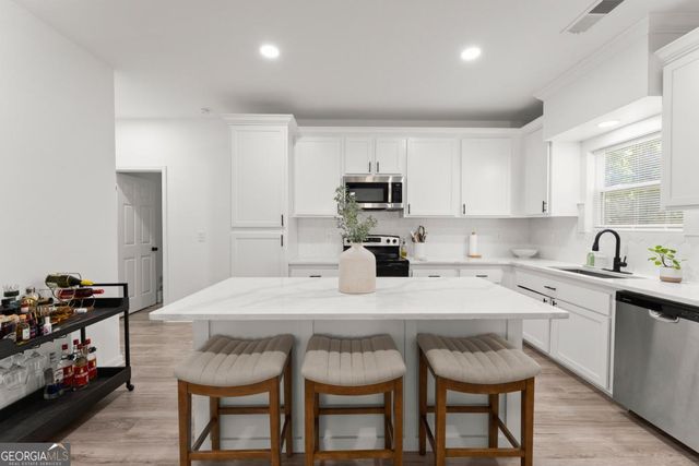 6503 Narramore Way, Lula, GA 30554