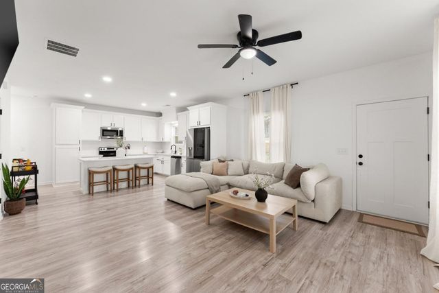 6503 Narramore Way, Lula, GA 30554