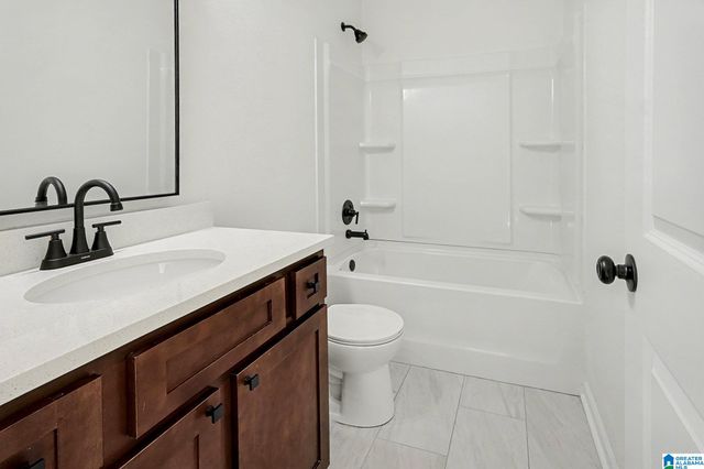 180 SMITH GLEN DRIVE, Springville, AL 35146