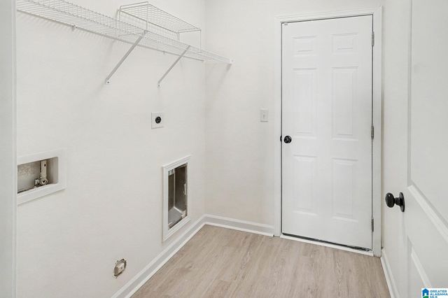 180 SMITH GLEN DRIVE, Springville, AL 35146