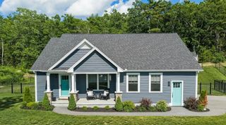 22 Kendall Lane, Raymond, NH 03077