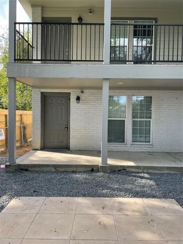 6414 Sloan Street 7, Houston, TX 77087