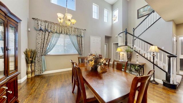 9573 Spring River Way, Elk Grove, CA 95624