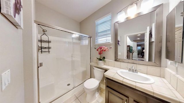 9573 Spring River Way, Elk Grove, CA 95624